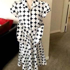 WOMEN'S BLACK AND WHITE POLKA DOT DRESS